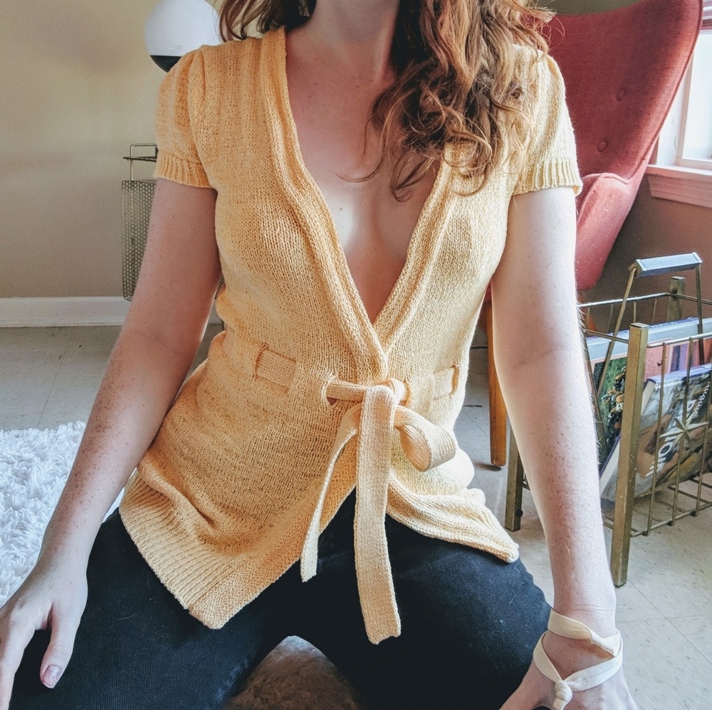 🌻 yellow knit wrap